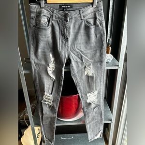 Parisian jeans, size 6, very gently worn.